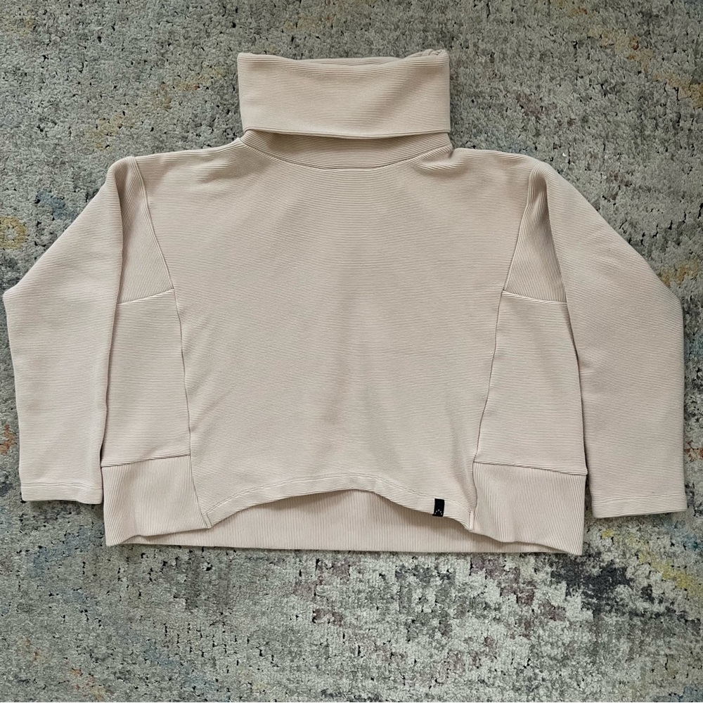 Varley Boxy Turtleneck Ribbed Sweater